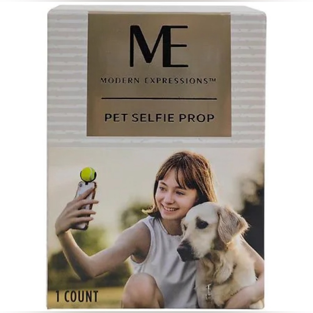 NIB Pet Selfie Prop for your Phone by Modern Expressions